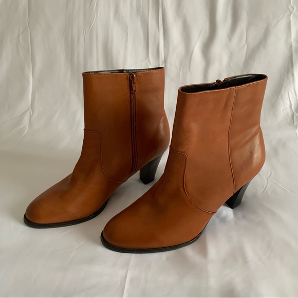 brown ankle boot heels - Picture 2 of 7